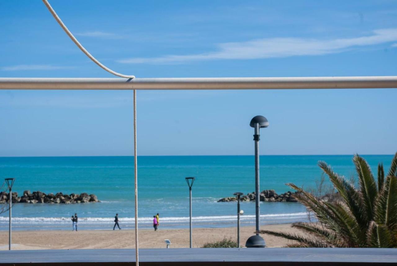 Appartamento Di Antonio Fronte Mare Montesilvano Marina Buitenkant foto